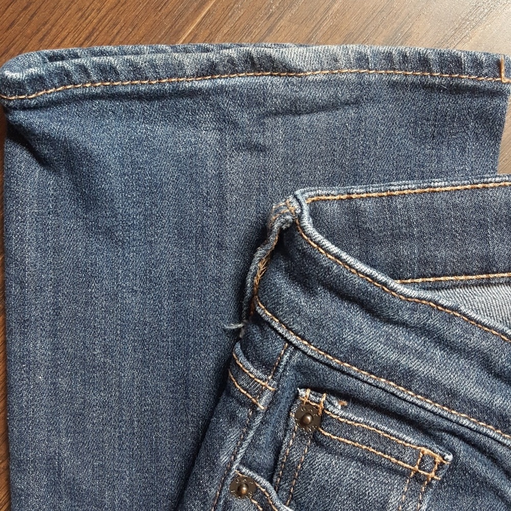 Gap Bootcut Size 0/24R Jeans in a Dark Wash - Picture 5 of 7